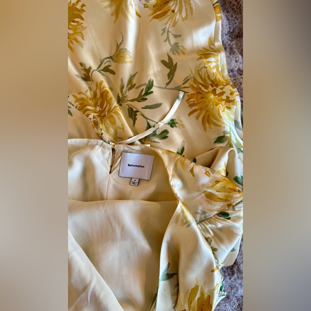 Reformation Anaiis Silk Dress in Honeyglow. Brand new without tags, never worn. - Picture 16 of 16